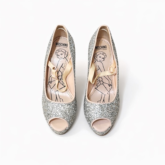 Moschino Shoes - 💕Moschino Glitter Barbie shoes💕